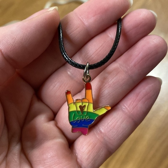 Rainbow "I Love You" Hand Symbol Enamel Pendant Necklace Pride Flag LGBTQ Unisex - Picture 4 of 7